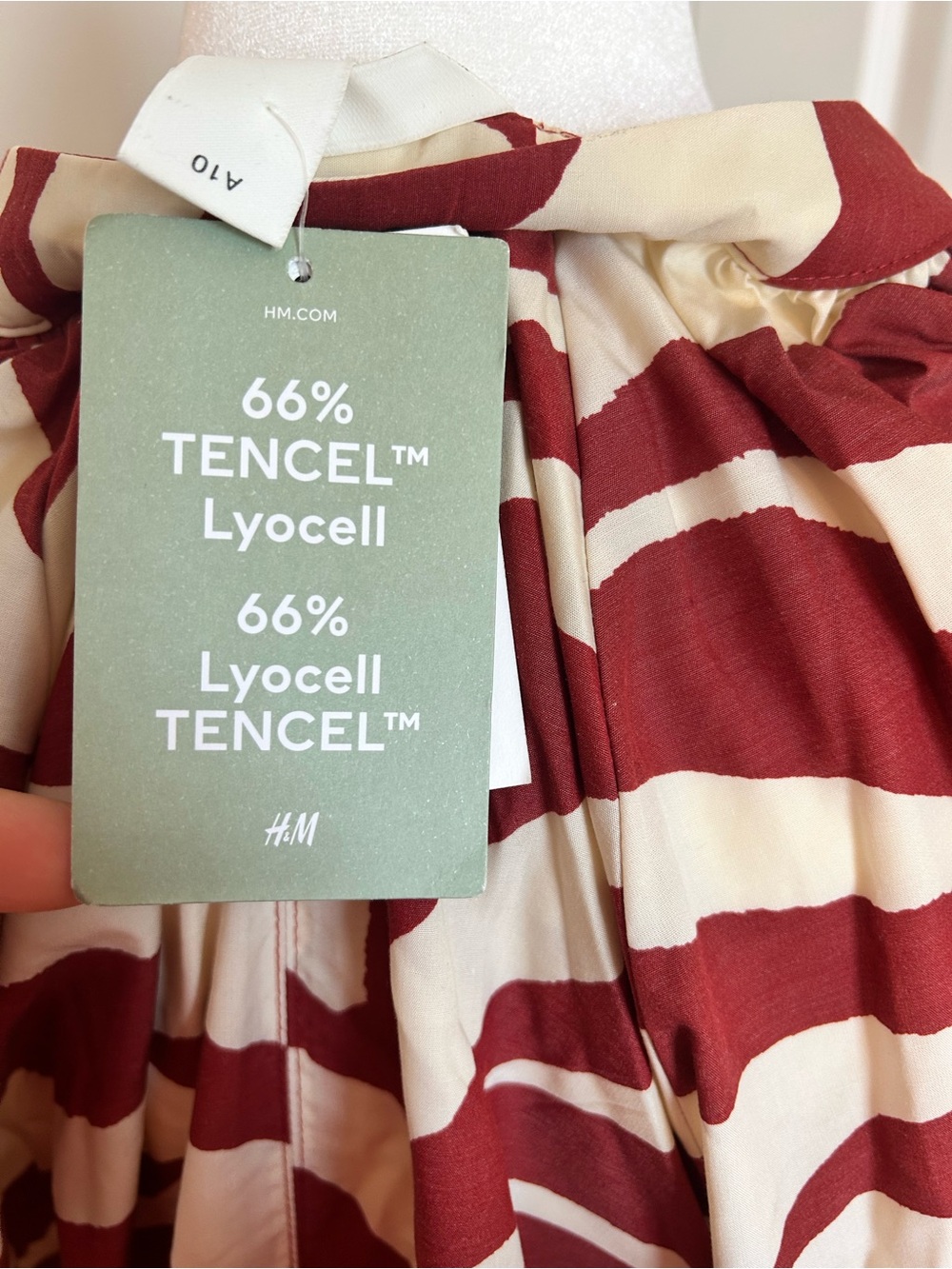 H&M Cream and Burgundy Zebra-Print Relaxed Mini Dress - Picture 8 of 9